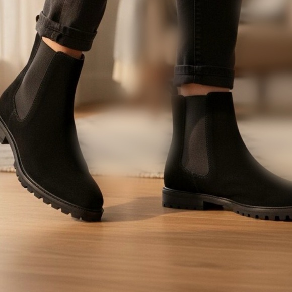 NEW Quince Black Suede Ankle Booties 8 - Picture 5 of 6